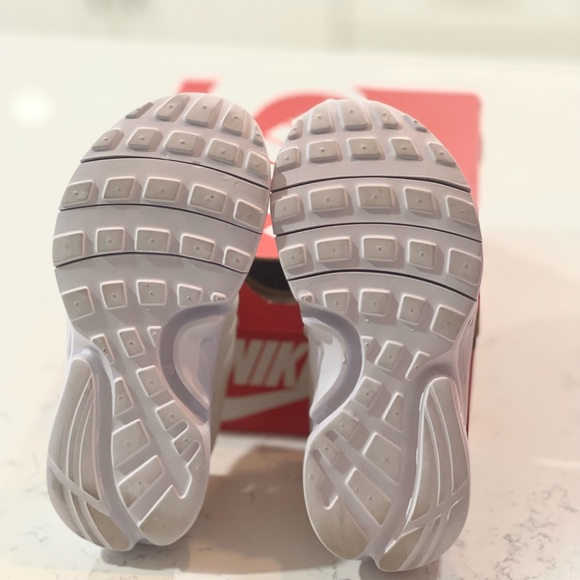 Toddler Nike Presto - Picture 3 of 3